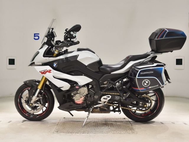 BMW S1000XR