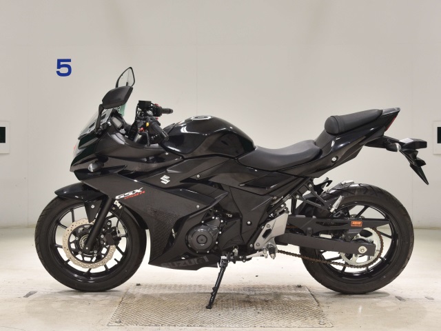 Suzuki GSX250R