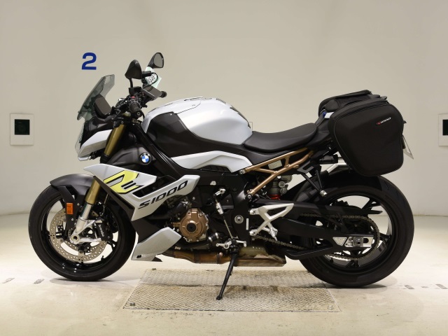 BMW S1000R