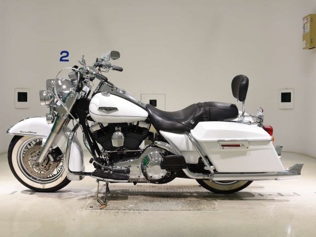 Harley-Davidson Road King Classic FLHRCI1450