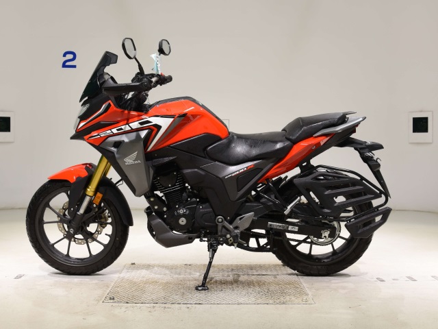 Honda CB200XA