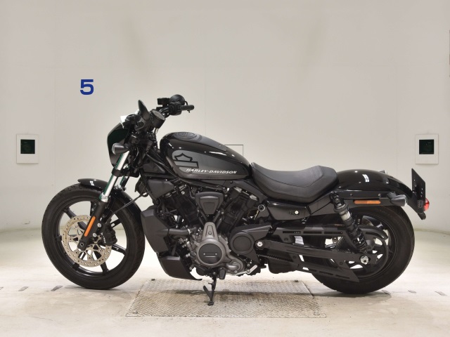 Harley-Davidson Nightster RH975