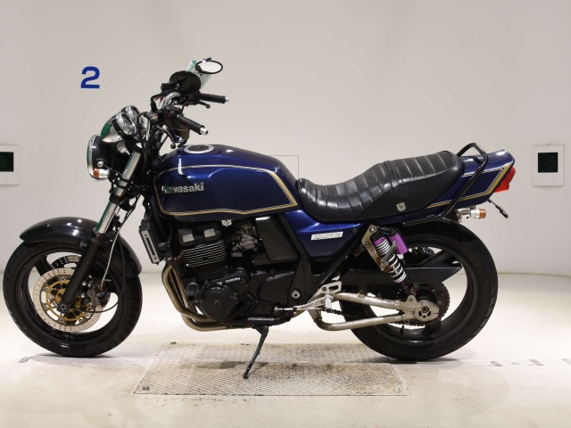Kawasaki ZRX400