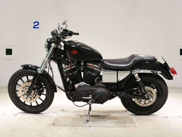 Harley-Davidson Sportster 883 Roadster XL883R