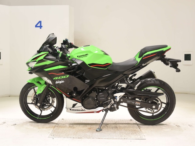 Kawasaki NINJA400-2