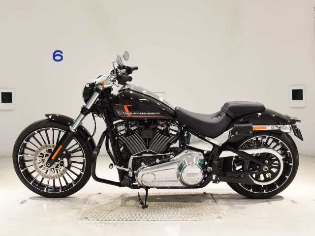 Harley-Davidson Breakout FXBR1920