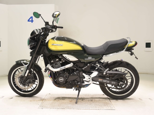 Kawasaki Z900RS
