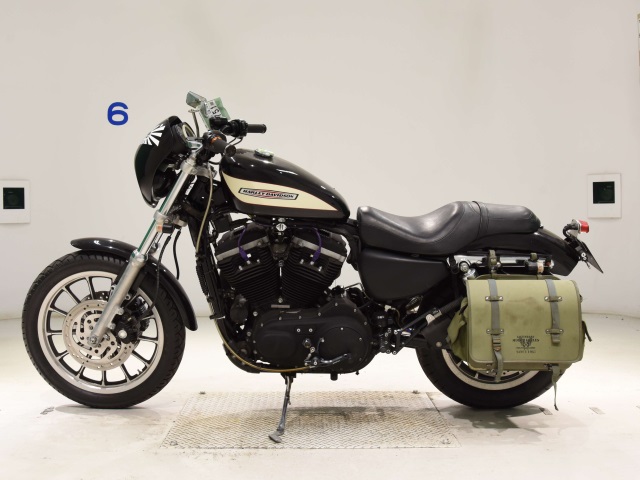 Harley-Davidson Sportster 883 Roadster XL883R