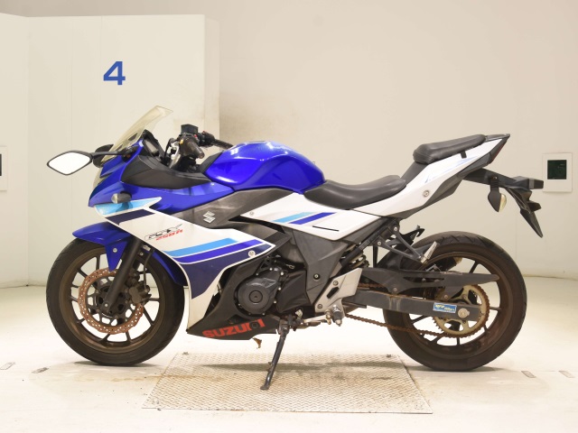 Suzuki GSX250R