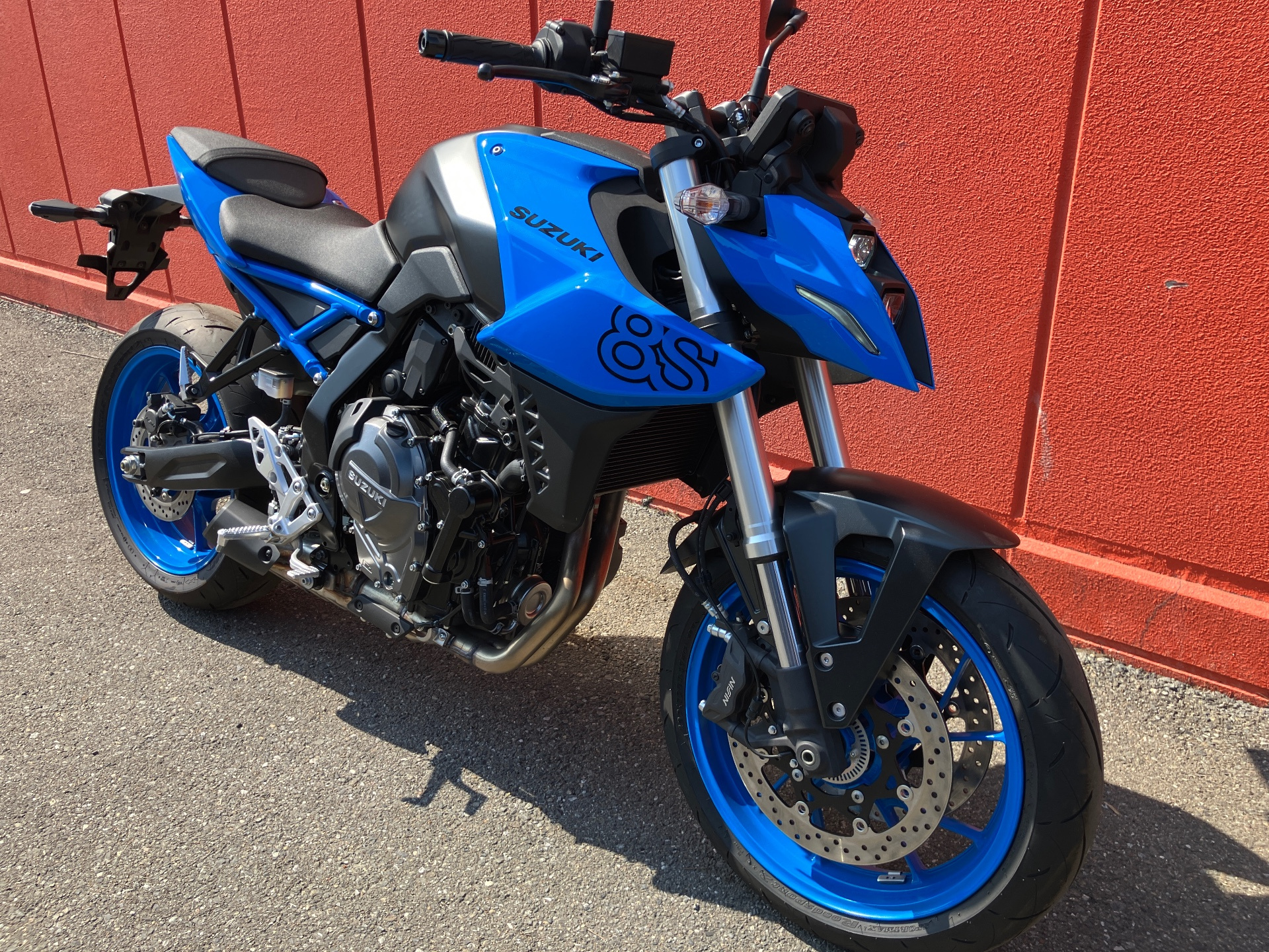 Suzuki GSX-8S