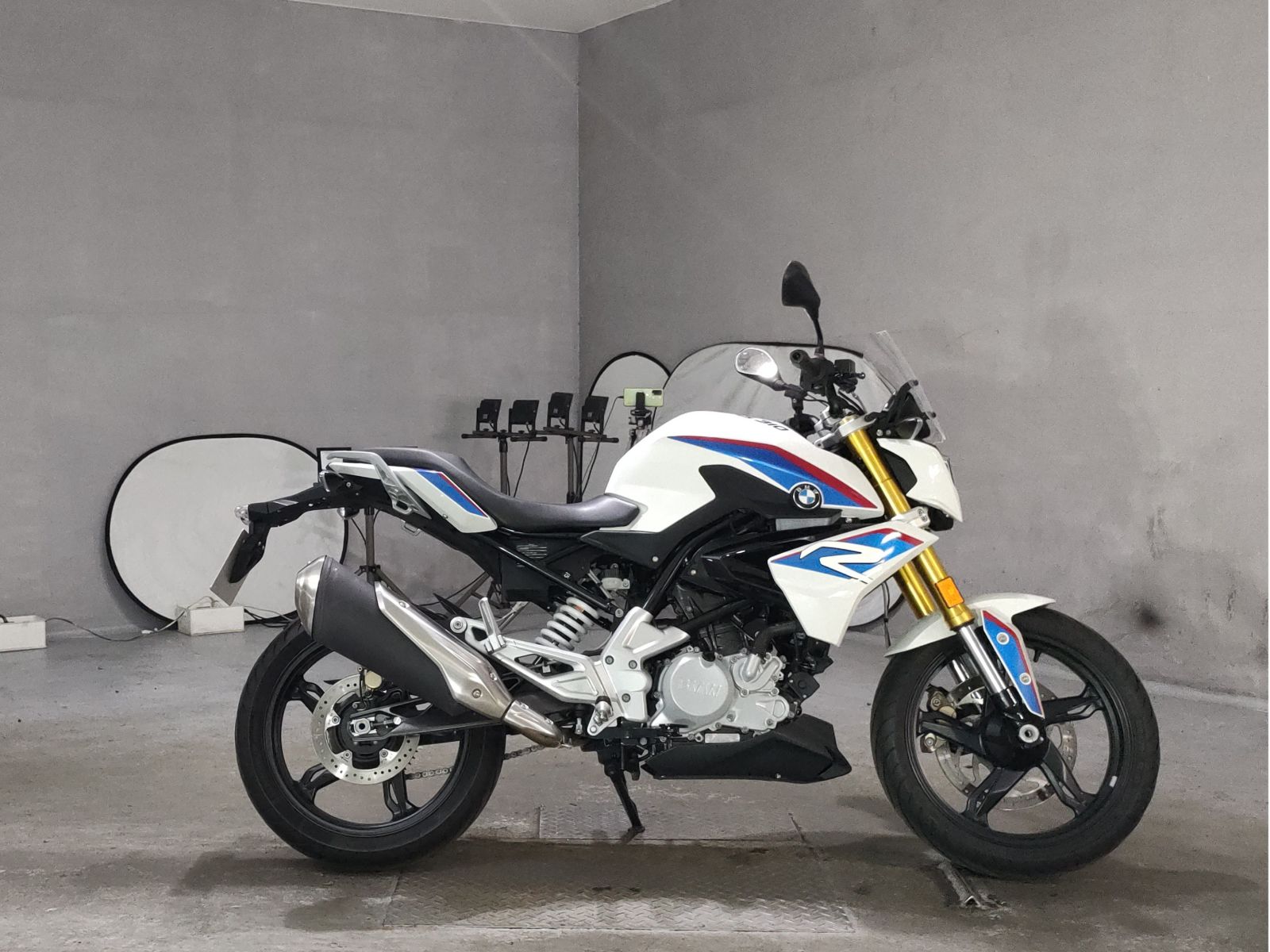 BMW G310R