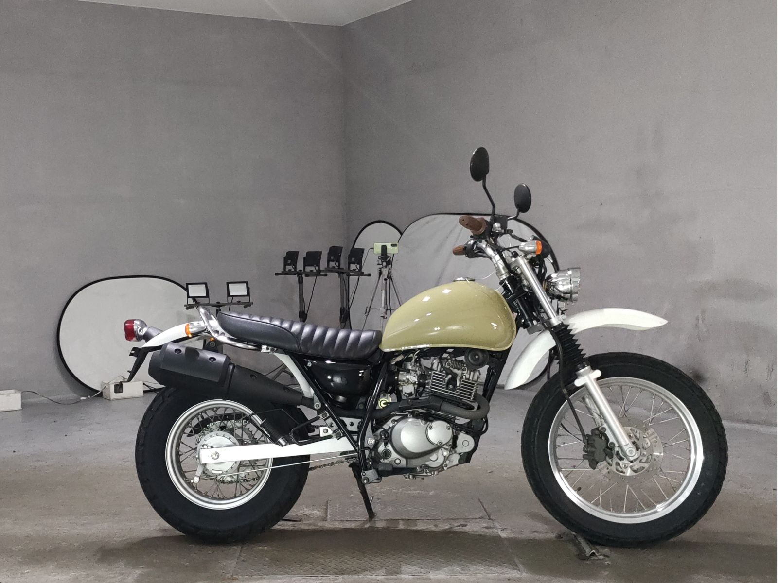 Suzuki VANVAN 200