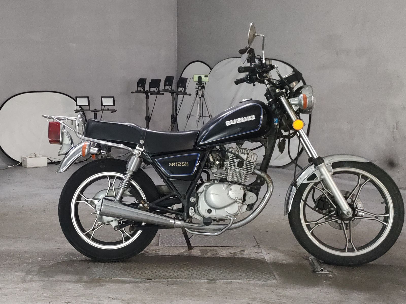Suzuki GN125H