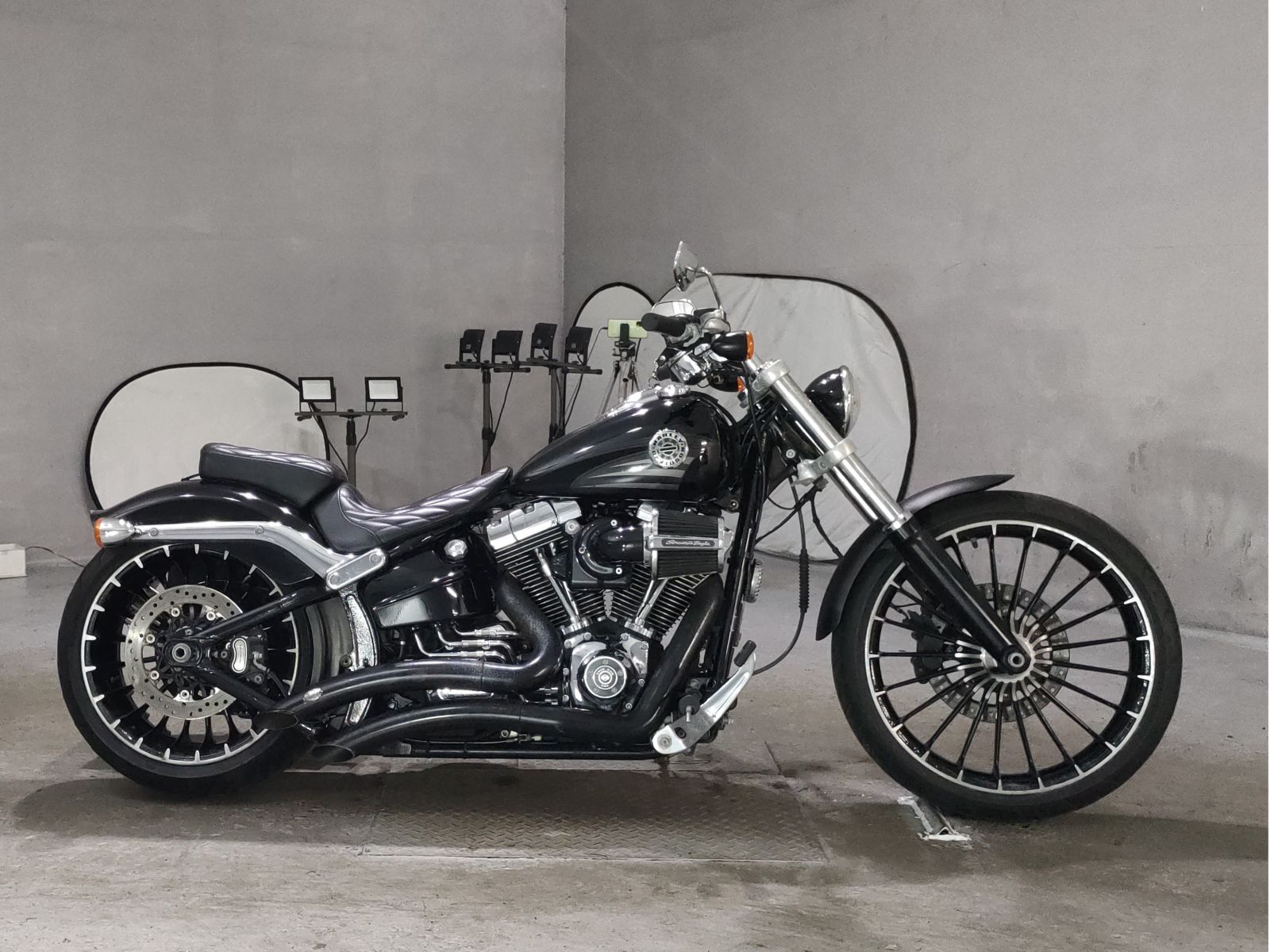 Harley-Davidson Breakout FXSB1690