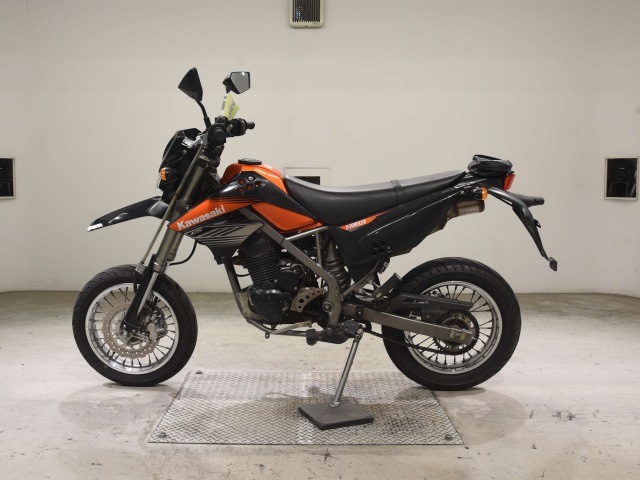 Kawasaki D-TRACKER 125