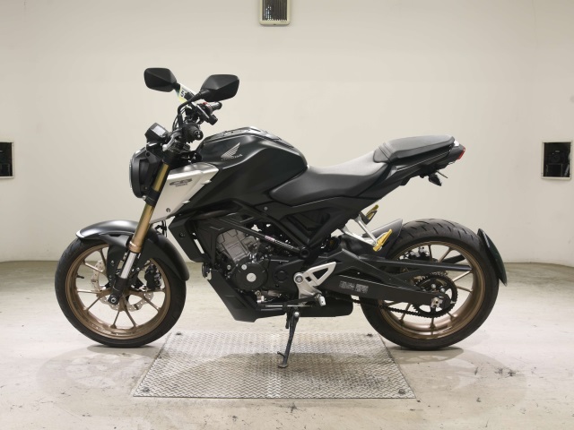 Honda CB125R-2