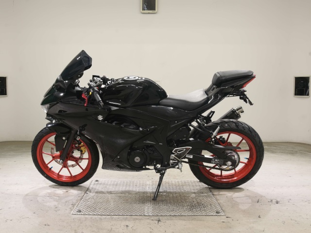 Suzuki GSX-R125
