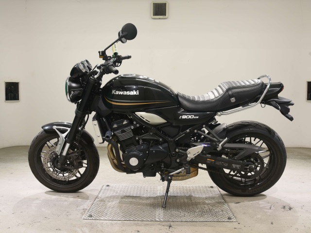 Kawasaki Z900RS