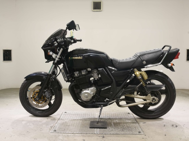Kawasaki ZRX400