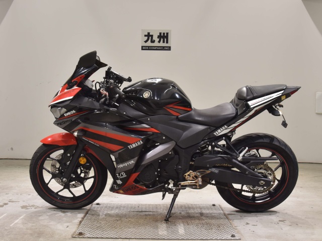 Yamaha YZF-R25A