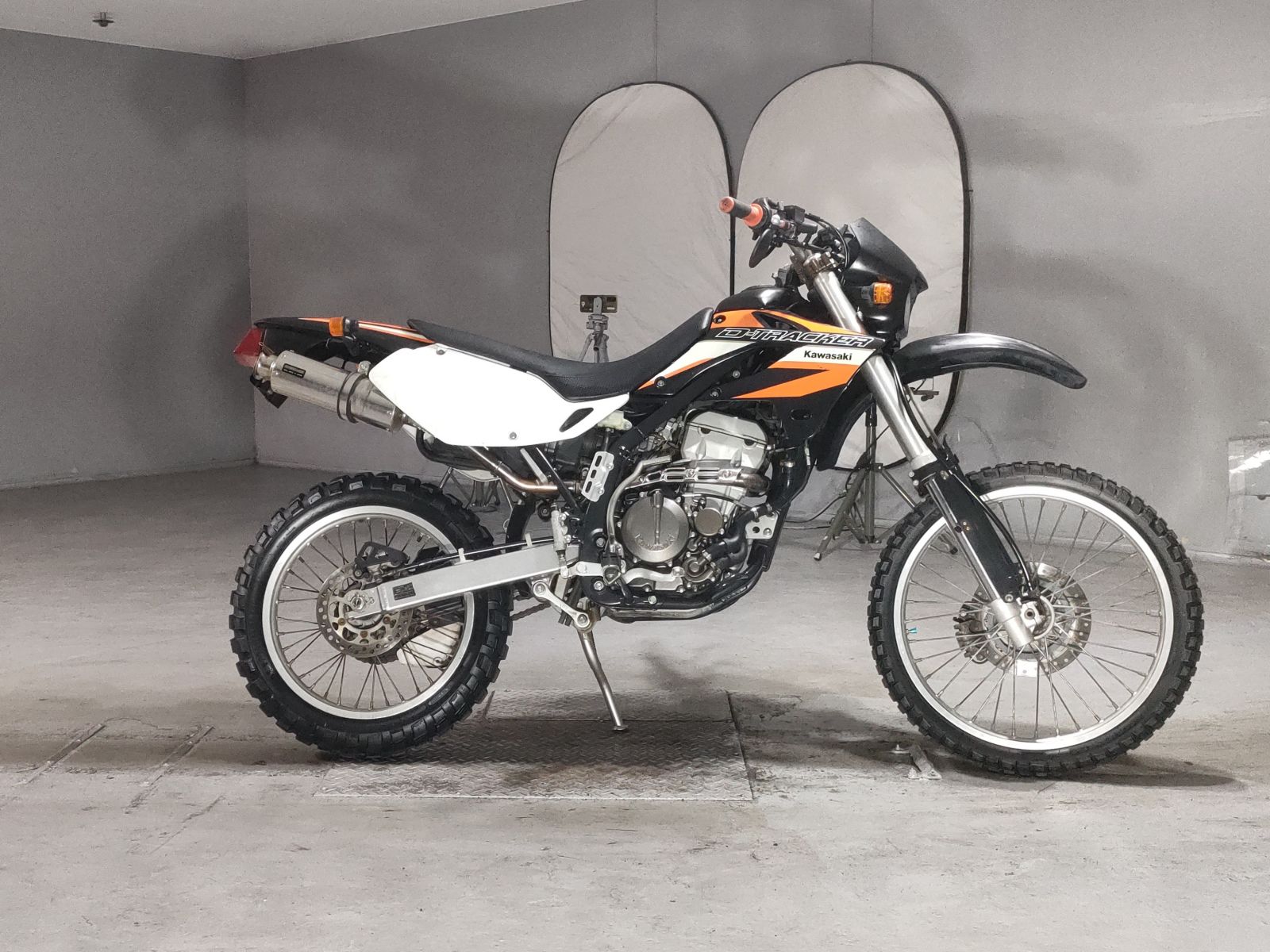 Kawasaki D-TRACKER