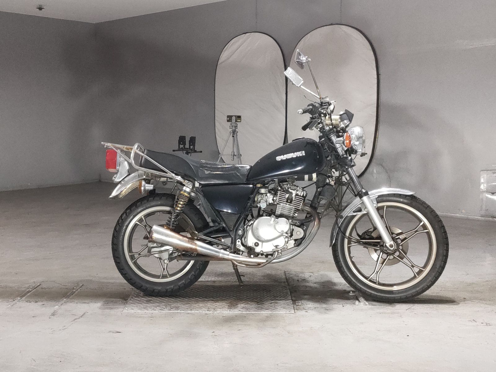 Suzuki GN125H