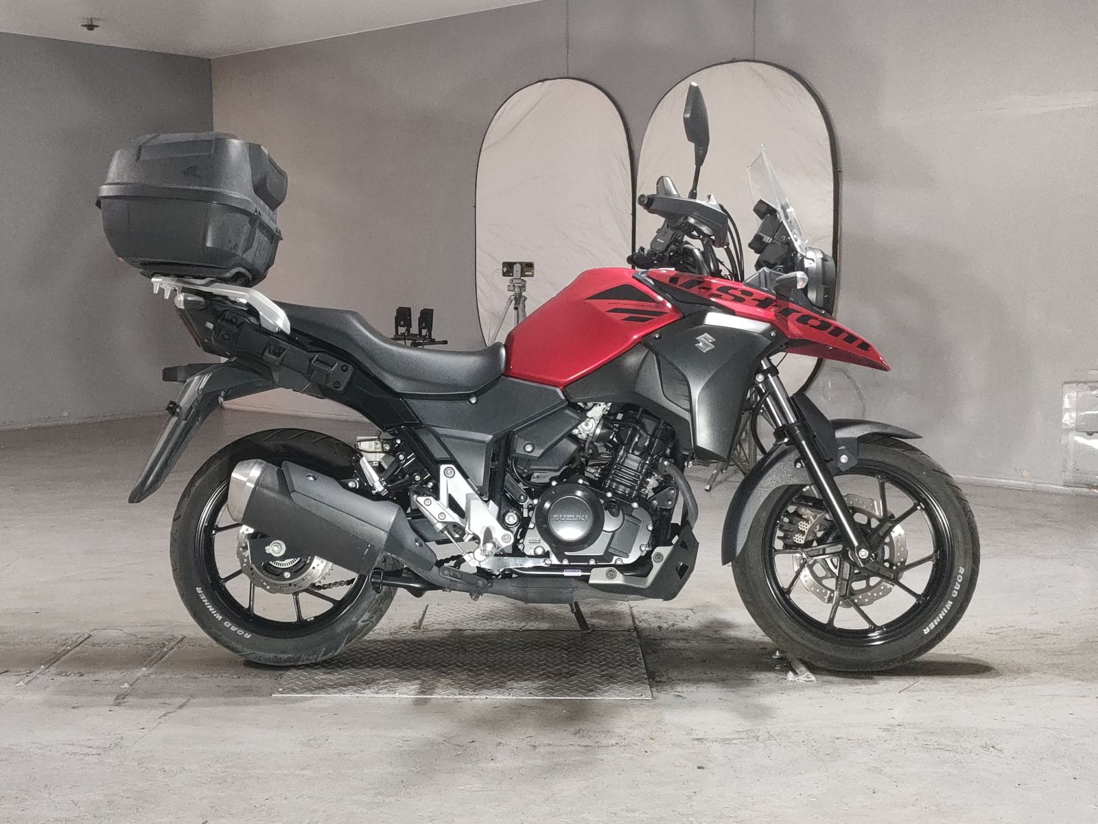Suzuki V-STROM 250