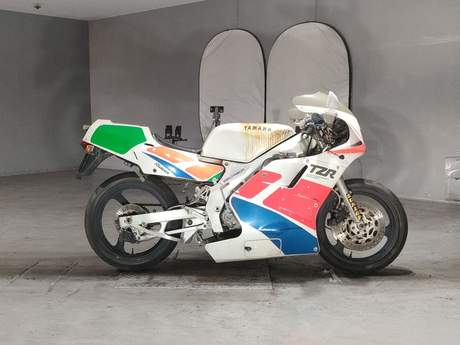 Yamaha TZR250-1
