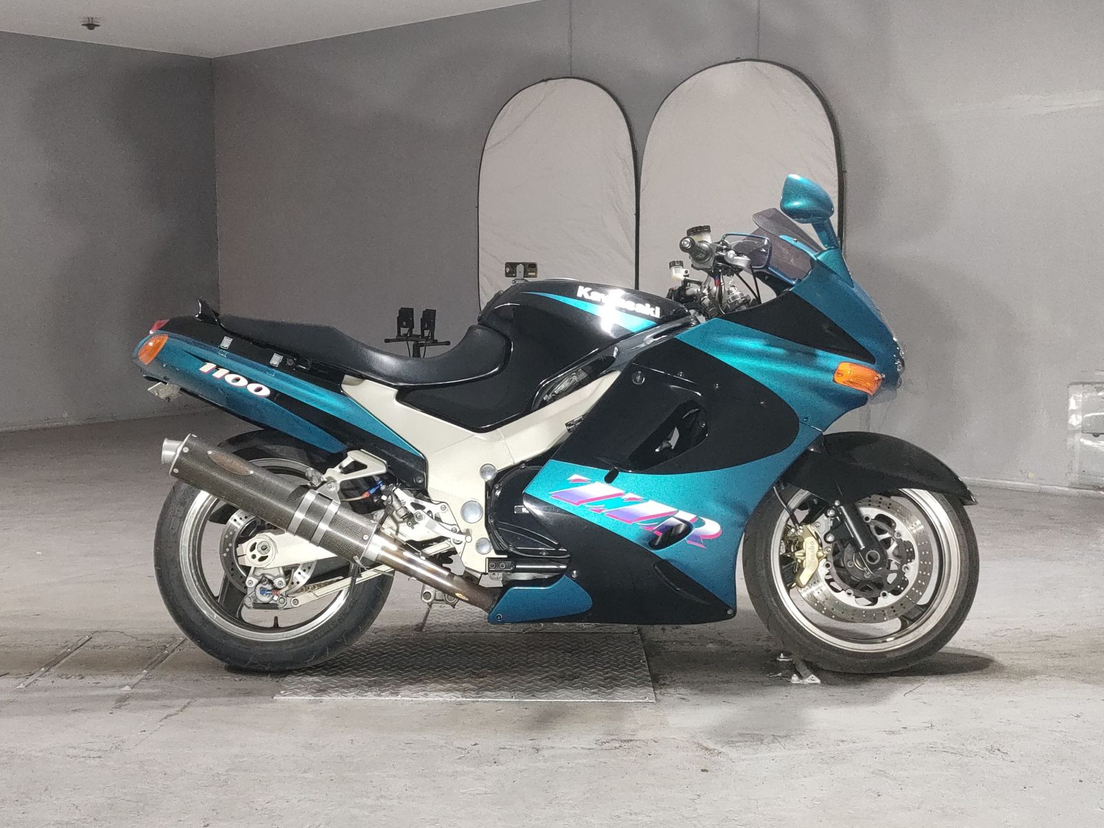 Kawasaki ZX-11