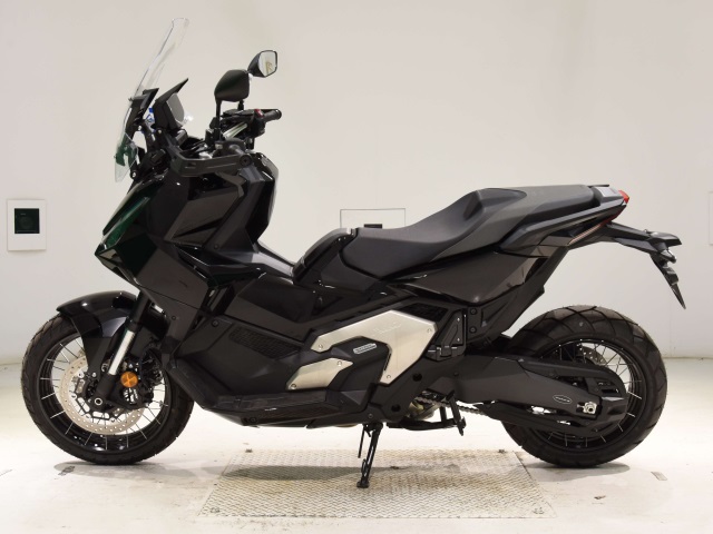 Honda X-ADV750-2