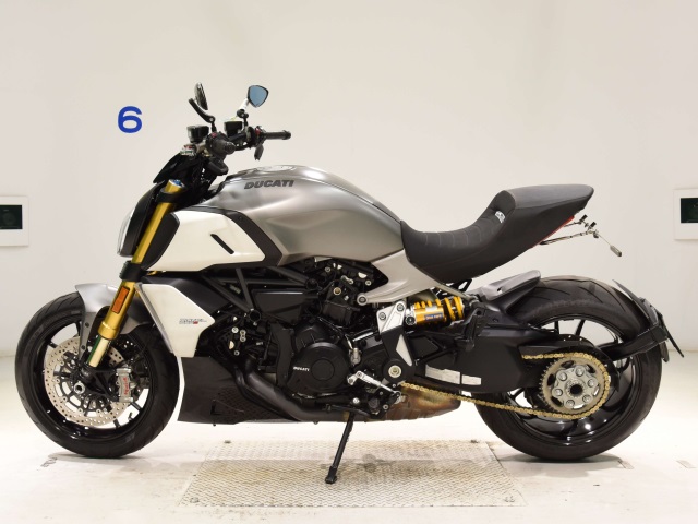 Ducati DIAVEL 1260S