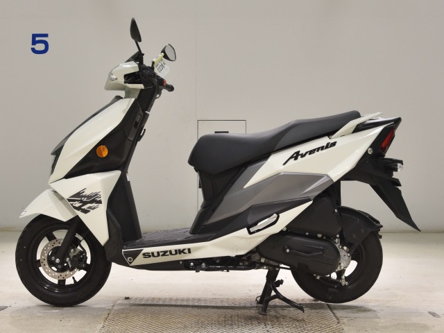 Suzuki AVENIS 125-2