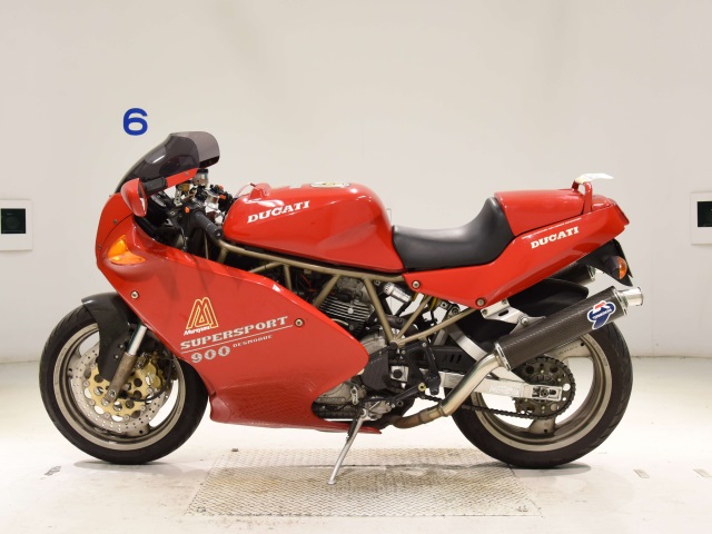 Ducati 900 SS