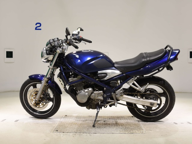 Suzuki BANDIT250-2