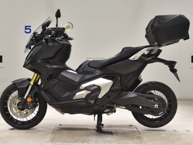 Honda X-ADV750-2
