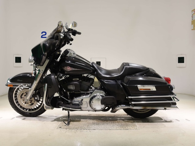 Harley-Davidson Electra Glide Classic FLHTC1580
