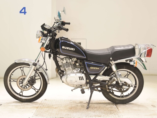 Suzuki GN125H