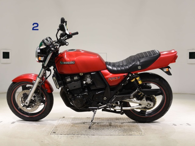 Kawasaki ZRX400