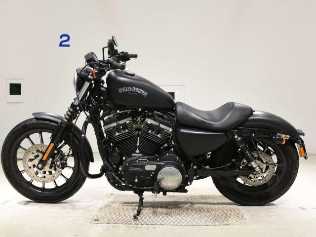 Harley-Davidson Iron 883 XL883N