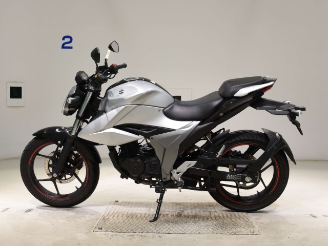 Suzuki GIXXER-150
