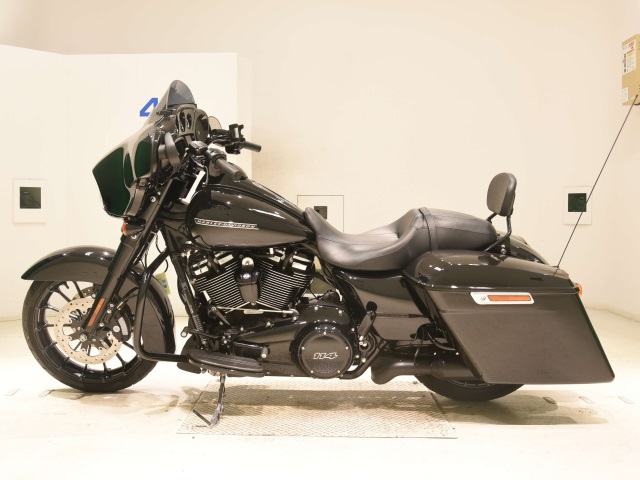 Harley-Davidson Street Glide Special FLHXS1870