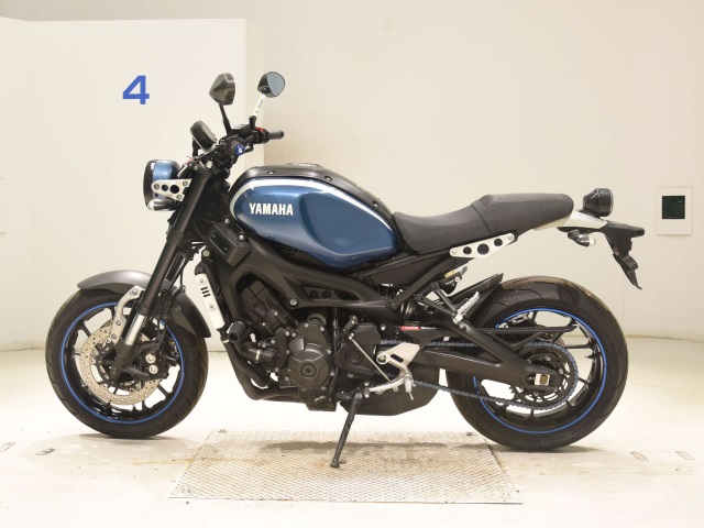 Yamaha XSR900