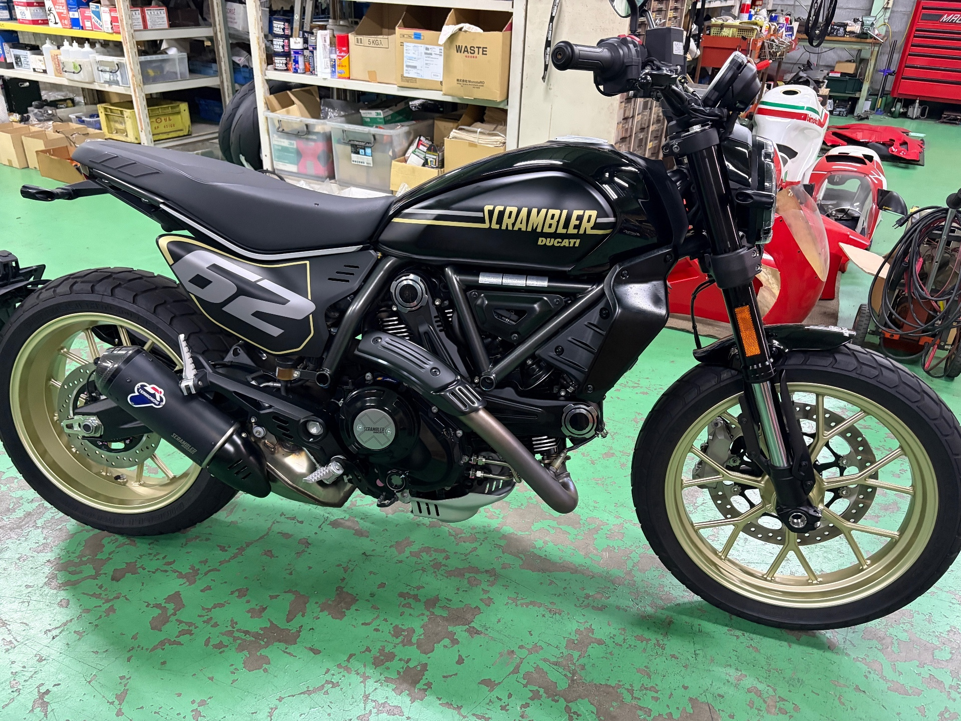 Ducati SCRAMBLER FULL THROTTLE