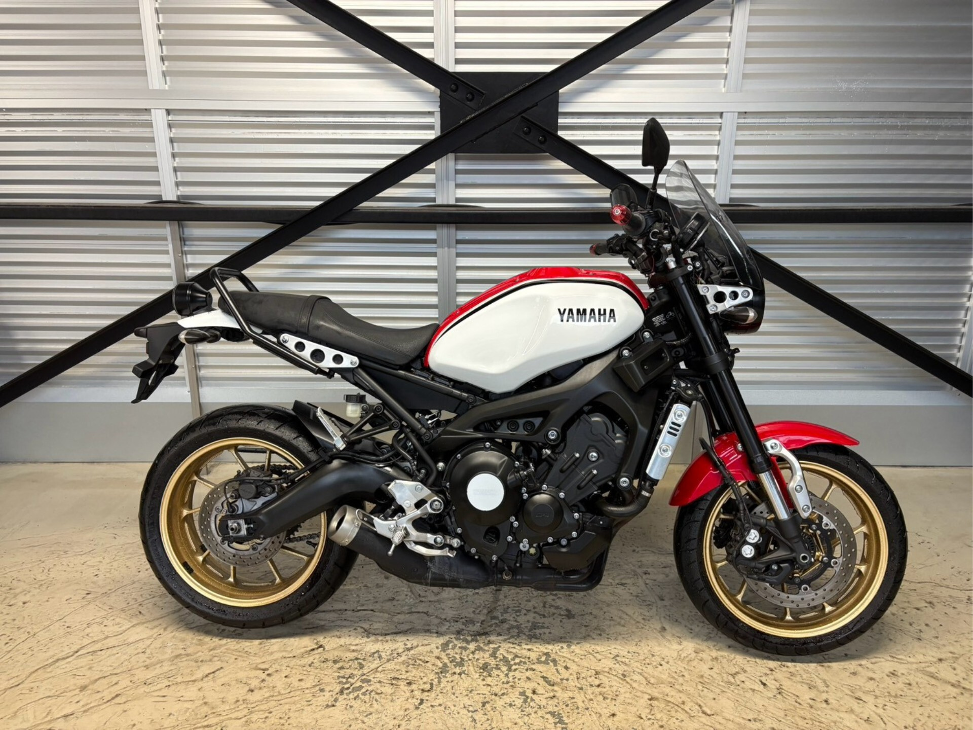 Yamaha XSR900