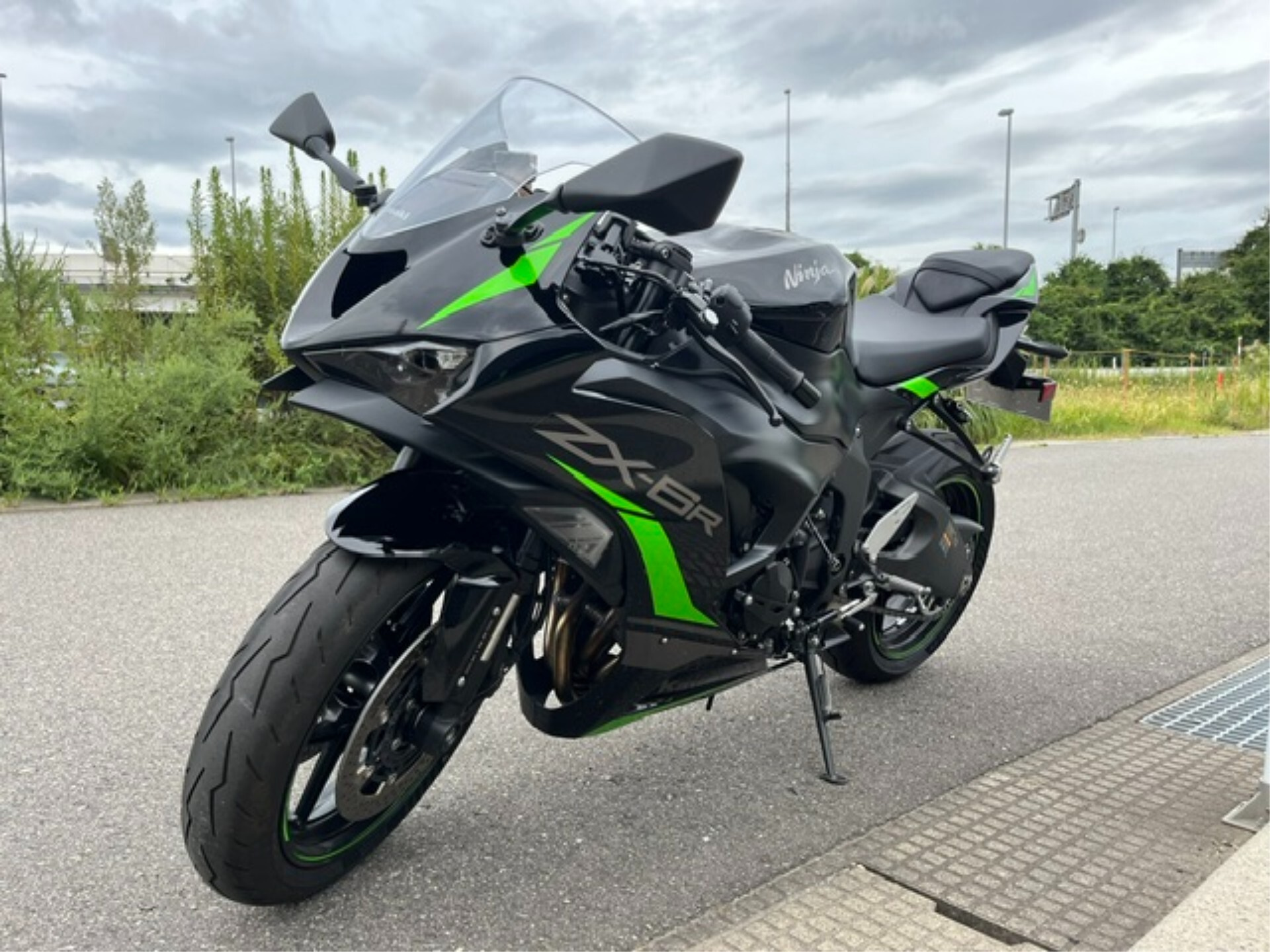 Kawasaki NINJA ZX-6R