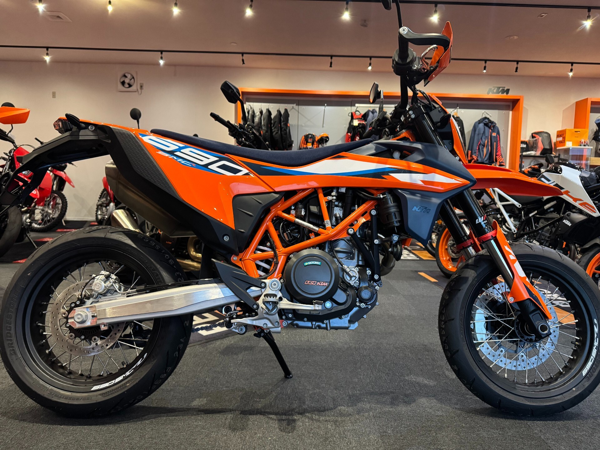 KTM 690SMC R