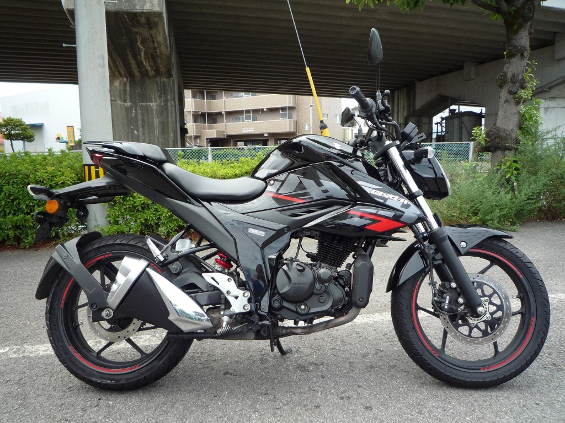 Suzuki GIXXER-150