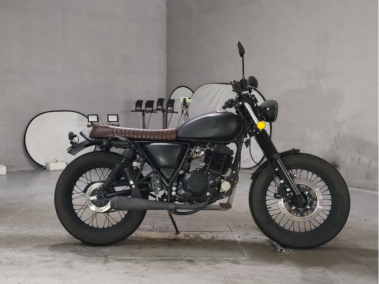 OTHER MAT MON GRAY RU250