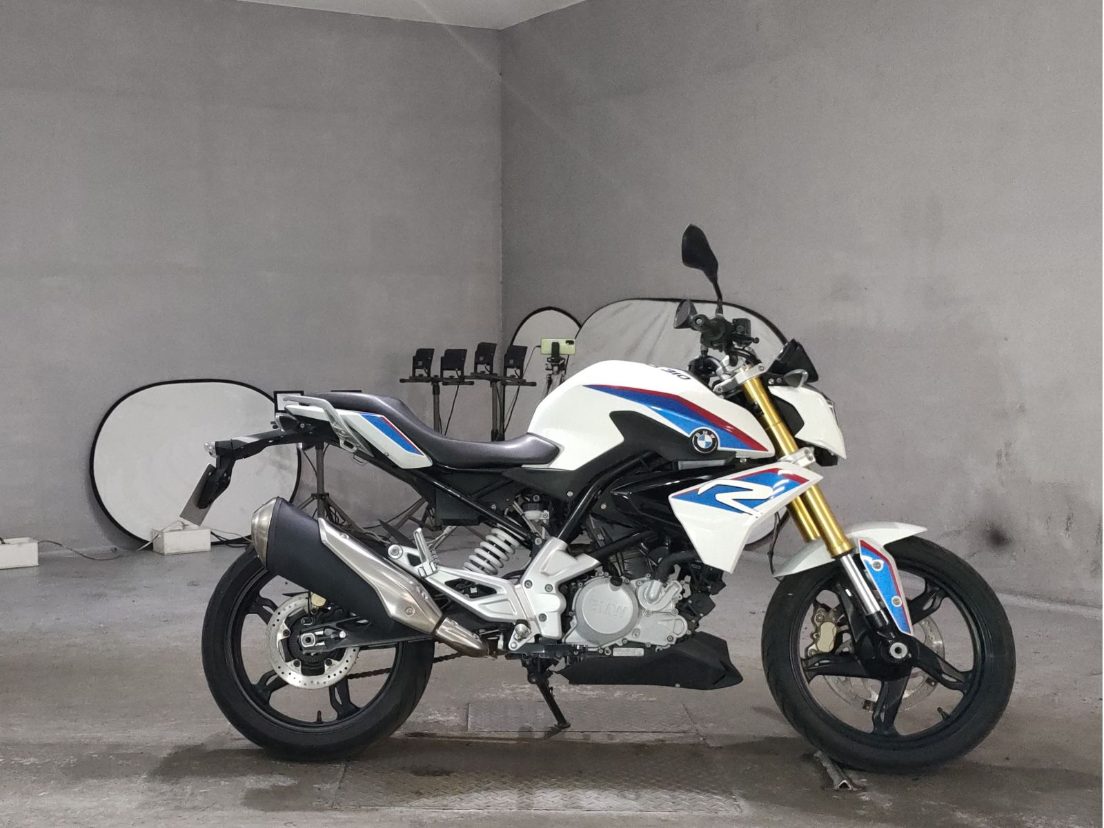 BMW G310R