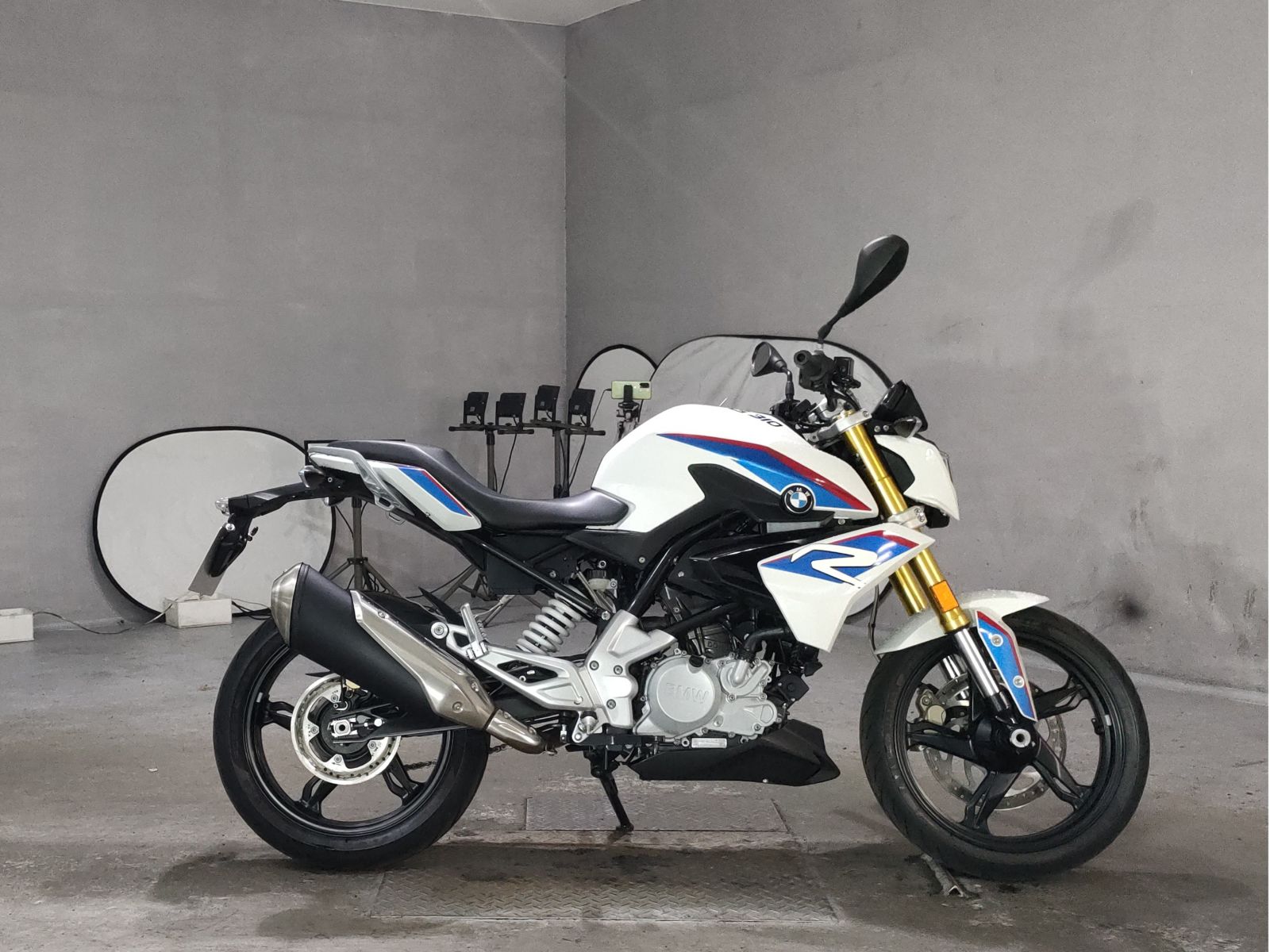 BMW G310R
